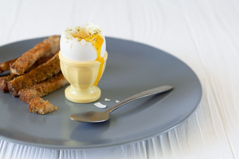 Boil a perfect egg for your healthy breakfast!